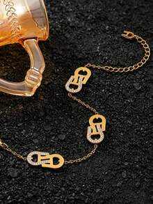 European And American Cool Paperclip Rhinestone Gold Bracelet, Stainless Steel Jewelry Bracelet, Niche Design Versatile Hand Accessory, Daily Commute Hot Girl Style Item - A-shaped Diamond Bracelet - View 3