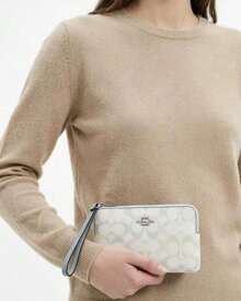 Coach Corner Zip 15/16 Monogram Wristlet Zip Short Wallet with Heart Charm Women's Wrist Strap Card Phone Purse - 白色 - 查看 8