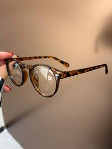 1pc Tortoiseshell Round Frame Rivet Children's Fashion Non-Prescription Glasses, Suitable For Teenagers, Daily Life, Reading, Watching TV, Playing Games And Phones, Transparent Lenses Eye Protection Fashion Glasses, Daily Outfit Decoration. - Clear - View 3