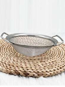 1 Bộ Rây Lọc Bằng Thép Không Gỉ - Rây lọc kim loại bền chắc với tay cầm thoải mái, thích hợp để lọc mì, rau củ, cơm và trái cây - Lưới lọc mịn, vật dụng cần thiết trong nhà bếp. - Nhiều màu - Xem 8