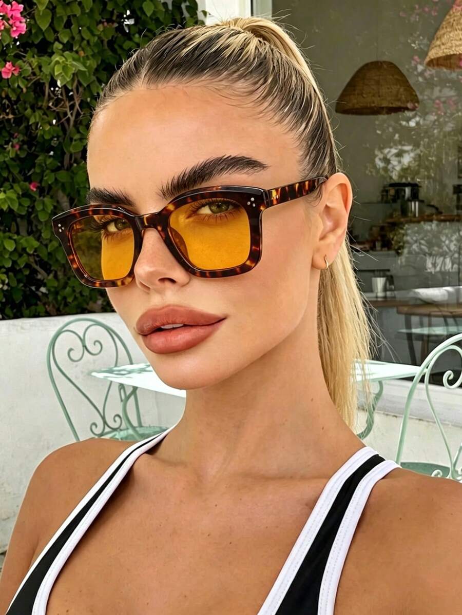 1pc Thick Frame Leopard Print Contrast Color Rivet Decor Women's Fashion Glasses, Tortoiseshell, European & American Style, Suitable For Autumn/Winter Daily Matching, Versatile Design - Multicolor - View 1