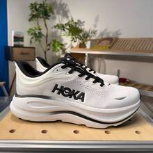 Hoka One One Bondi 9 道路跑鞋，透氣、輕量、緩震、防滑，適合四季穿著，白色，全天舒適 - 白黑色 - 查看 7