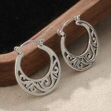 Vintage Boho Crescent Moon Hoop Earrings, Hollow Carved Floral Design In Distressed Silver Tone, Niche Vibe Suitable For Vacation Outfits - Silver - View 4