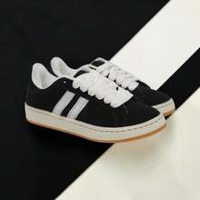 Black And White Street 00s Sneakers For Men And Women - Famous - On - 00s BLACK aND WHITE - View 9