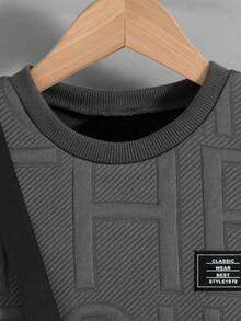 2pcs Boys Casual Outing Outfit - Solid Color Mandarin Collar Short Sleeve T-Shirt And Shorts Set With Pouch, Summer - Dark Grey - View 3