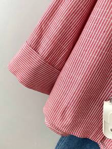 Camisa de mujer de manga larga con hombros caídos, diseño de botones frontales, longitud regular, tela no elástica, estilo primavera - Rojo - Ver 5