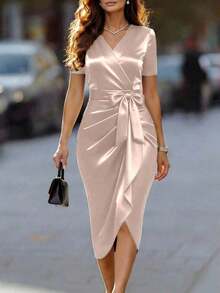 Raffinéa Vestido de mujer de satén con escote en V en color rojo picante, con volantes asimétricos en el bajo y mangas cortas, adecuado para uso diario elegante, salidas glamorosas y citas románticas - Rosa - Ver 2