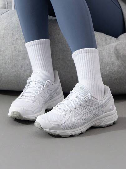 Asics Damen Sneaker mit niedrigem Schaft, leicht atmungsaktive Lässig Schuhe, Outdoor Laufschuhe 1022A362-100