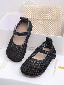 Sandal Putri untuk Anak Perempuan, Jaring Berongga yang Bernapas, Sol Lembut Anti Selip, Sepatu Ringan dan Modis, Musim Semi/Panas - Hitam - View 4