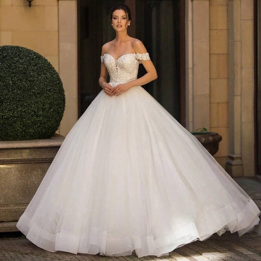 Elegant Sexy Off Shoulder Lace Appliqué A Line Wedding Dress,Registry Office Dresses Bridal Gown,Evening Party Dress Birthday Party Dress Country Wedding,Romantic Church Ceremony Wedding Dress,Suitable For Wedding,Dating,Party,Singles' Party,Vacation,Formal Occasions,Dinner Dress,Prom Dress,Homecoming Dess,Cocktail Party,Wedding Guest Dress,Graduation - 白色 - 查看 1