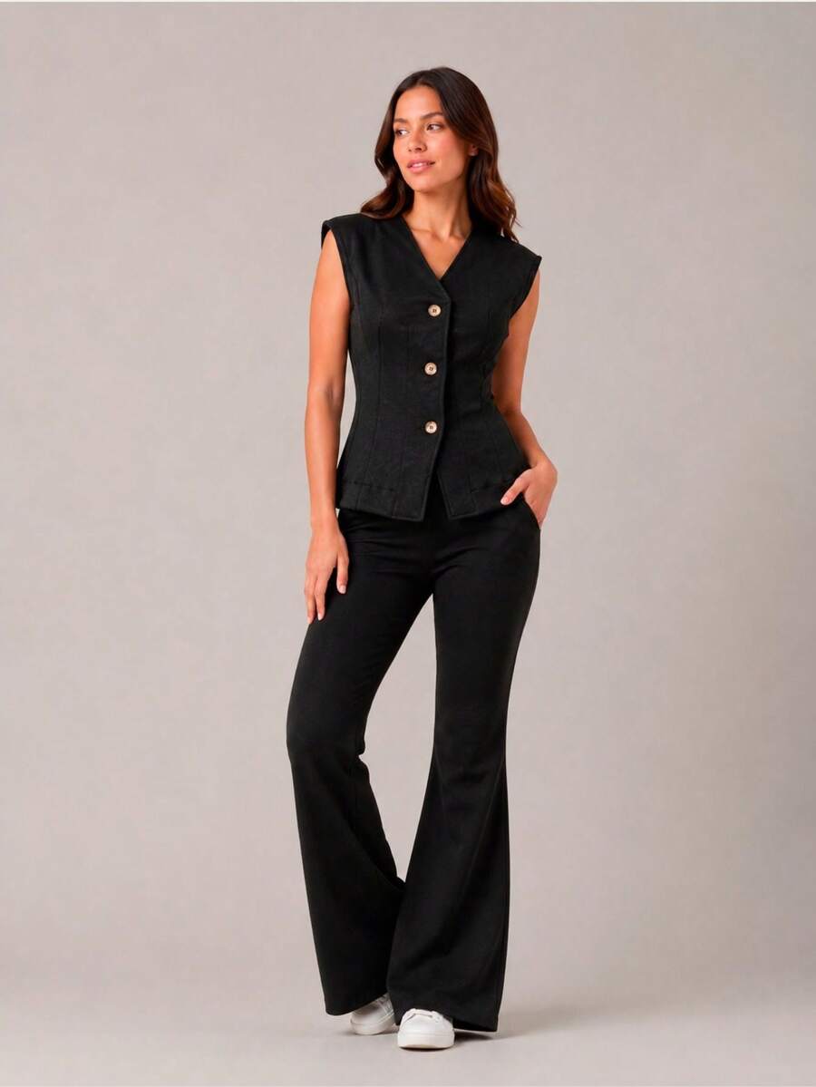 K&K FASHION Conjunto Feminino suede sarjado Colete com Botões e Calça Flare Elegante 2 Peças - Preto - Visão 1