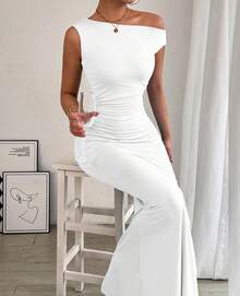 Women's Long Sleeveless Dress With Train, Colored For Wedding, Date, Ceremony And Events - White - View 3