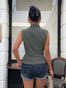 Chaleco ajustado con cremallera frontal en color caqui claro para mujer - Gris - Ver 8