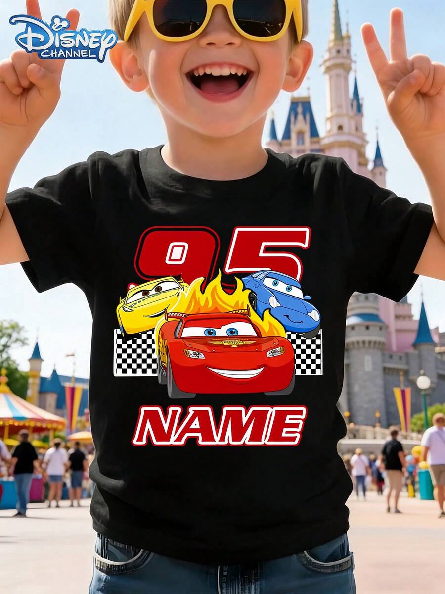 Disney Cars "Lightning McQueen & Friends Custom Name" Kids T-Shirt, A Cute And Casual Short-Sleeved Children's Wear For Summer, Perfect For Boys. Comfortable And Breathable, Suitable For All Seasons, Lightweight And Stylish, With A Classic Print That Easily Matches Various Looks. Suitable For Both Boys And Girls. - màu đen - Xem 1