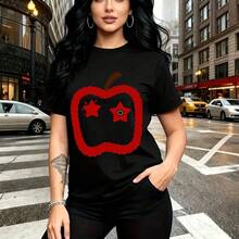 Camiseta de mujer con estampado gráfico de manzana roja y estrellas - camiseta casual de manga corta con cuello redondo, ajuste cómodo y moderno estilo urbano - ideal para paseos por la ciudad, salidas con amigas y regalo perfecto para mamá, esposa, - Negro - Ver 7