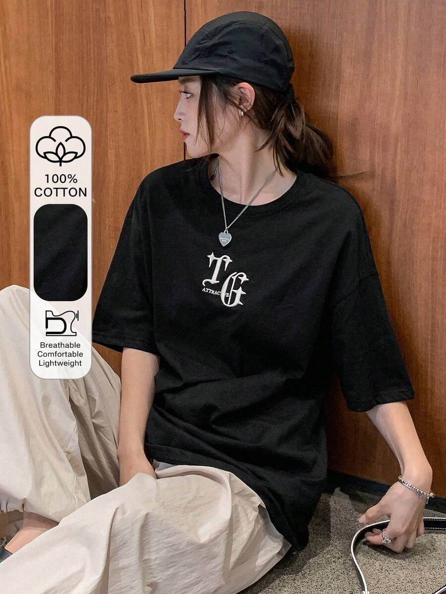 Camiseta de hombros caídos con estampado de letra - Negro - Ver 1