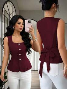 Elegante y versátil camiseta sin mangas para mujer con diseño de lazo en la espalda, cuello cuadrado y hebilla metálica decorativa, color burdeos, para primavera/verano - Burdeos 2 - Ver 1