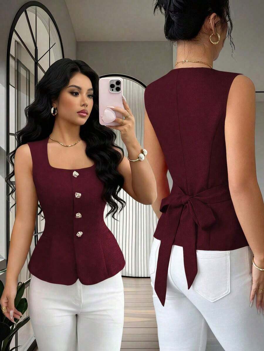 Elegante y versátil camiseta sin mangas para mujer con diseño de lazo en la espalda, cuello cuadrado y hebilla metálica decorativa, color burdeos, para primavera/verano - Burdeos 2 - Ver 1