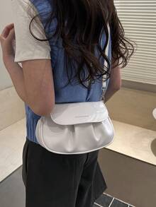 时尚纯色简约褶皱翻盖PU单肩包，便携斜挎包，适合女性购物、工作、约会和日常使用。 - 白色 - 查看 11