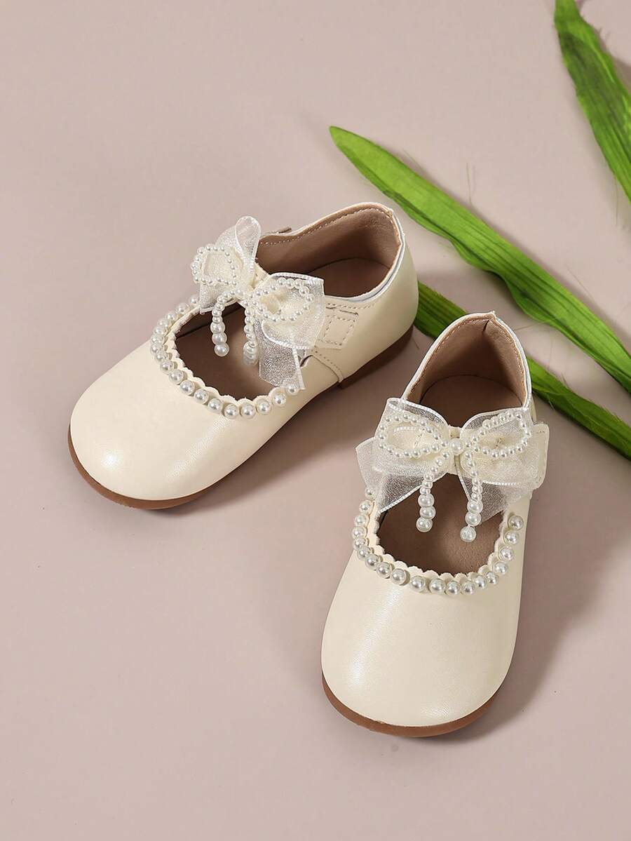 1 Pair Spring/Summer Beige Girls' Flat Shoes, Driving Loafers, Princess Shoes With Pearl Mesh Decor And Hook And Loop Closure - White - View 1