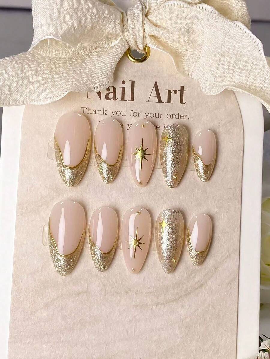 10片手工杏仁形美甲貼紙，金色，細膩閃亮細節，不對稱邊緣，法式美甲尖端與金色星星圖案，時尚簡約高端，適合優雅女性日常外出與通勤佩戴 - 彩色 - 查看 1