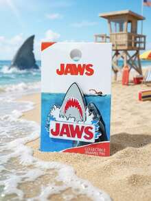 Monogram Universal 1個大白鯊胸針 收藏級琺瑯 JAWS 徽章 正版卡通動漫創意徽章 收藏級外扣針飾品配件 背包書包衣物包袋鉛筆盒適用 可愛時尚徽章 中性款 生日週年派對禮物 日常佩戴 - A - 查看 1
