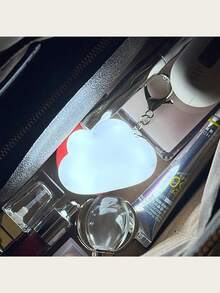 Lampu Kemasan Mini Berbentuk Hati dengan Pengisian USB dan Sensitivitas Sentuh, Cahaya Lembut, Pencahayaan Ramah Mata, Lampu Gantungan Kunci Portabel untuk Perjalanan, Hadiah Hari Valentine yang Romantis dan Penuh Perhatian, Lampu Malam, Desain Minimalis, Bahan Plastik Tahan Lama - MultiWarna - View 3