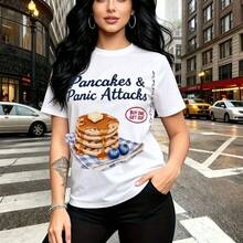 Camiseta de mujer con estampado divertido de panqueques y texto "Pancakes & Panic Attacks" - diseño casual de manga corta con escote redondo, ajuste cómodo y estilo urbano para el día a día - ideal para paseos por la ciudad, reuniones con amigas o co - Blanco - Ver 8