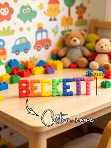 1 Set de Letras de Bloque Pequeñas Personalizadas y Coloridas - Letras de Pastel 3D Personalizadas - Letras de Pastel Estilo Bloque Personalizadas, Altura 4cm/8cm, Grosor 8mm, Seleccionable de 3 a 15 Caracteres. Estas Letras 3D Personalizadas se Presentan en un Estilo de Bloque. Las Letras Coloridas son una Excelente Opción para Mostrar Nombres - Beis - Ver 6