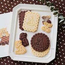 2Pcs Vintage Bear Cherry Cookie Cutters, Scalloped Frame Embossing Molds For Home Baking - View 3