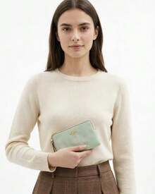Coach Corner Zip 15/16 Monogram Wristlet Zip Short Wallet with Heart Charm Women's Wrist Strap Card Phone Purse - 淺綠色 - 查看 6