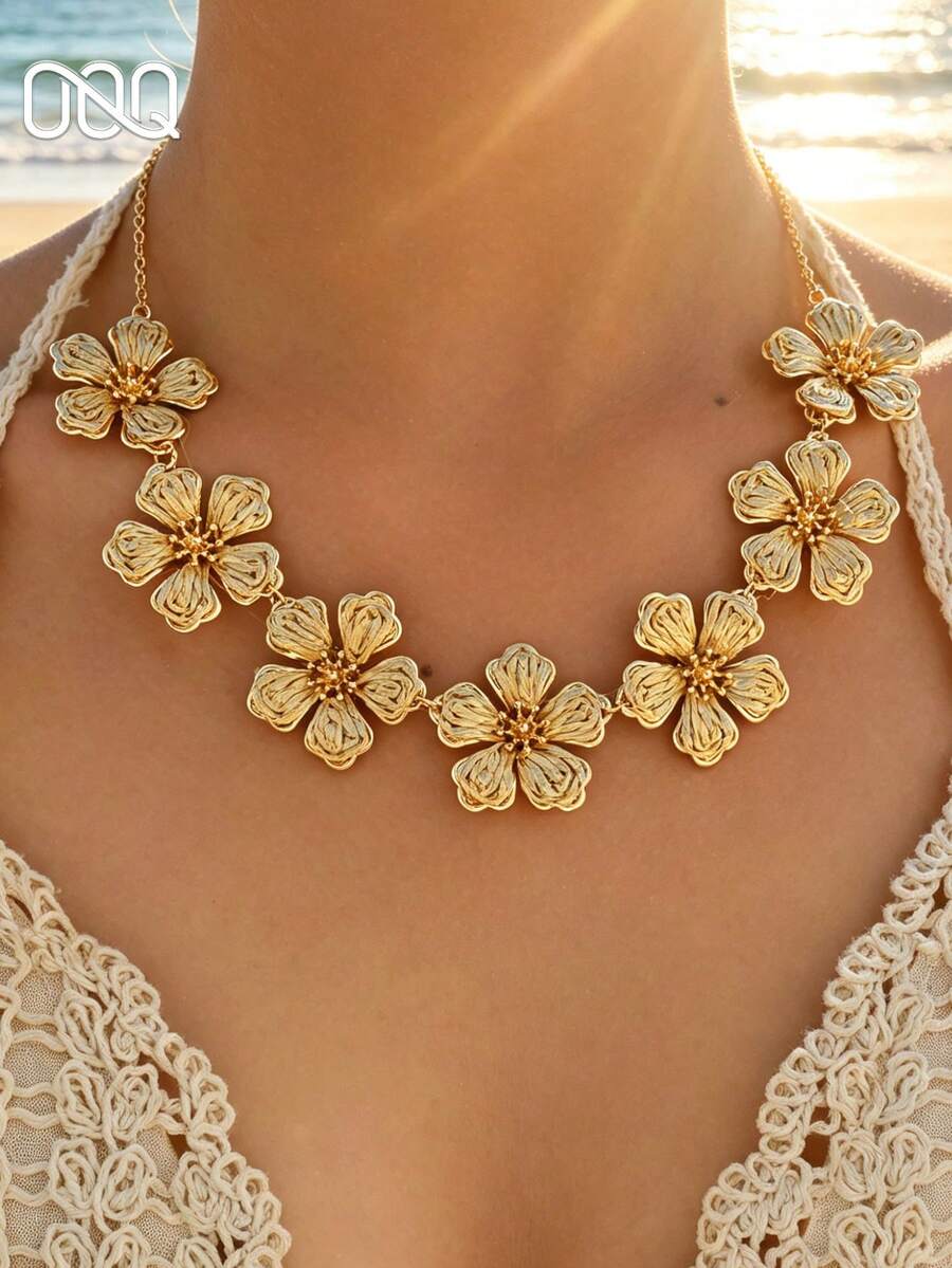 OOQ 1pc Elegant Casual 5-Petal Flower Shaped Chain Necklace For Women, Fashionable Charming Design, Suitable For Summer Beach, Party, Music Festival (Handmade Raffia Weaving, Random Shape) - Khaki - View 1