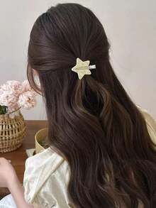 2pcs Cute Crystal Floral Triangle Star Hair Clips, Rhinestone Side Bangs Hairpins For Women,Hair Barrettes - Multicolor - View 5