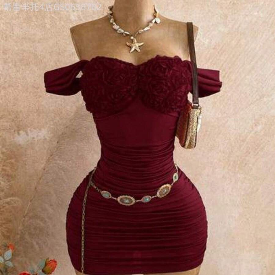 Fengyu Women's Clothing Store Vestido mini ajustado con hombros descubiertos, fruncido y decoración floral 3D para mujer - Burdeos - Ver 1