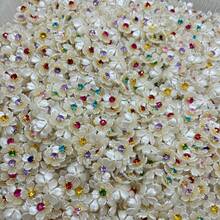 50顆仿珍珠花卉水鑽珠，直徑14mm，輕量、精緻時尚，適用於DIY珠寶製作與裝飾、髮飾、鞋子、衣物、包包及手工藝品，縫紉用品 - 多款式 - 查看 4