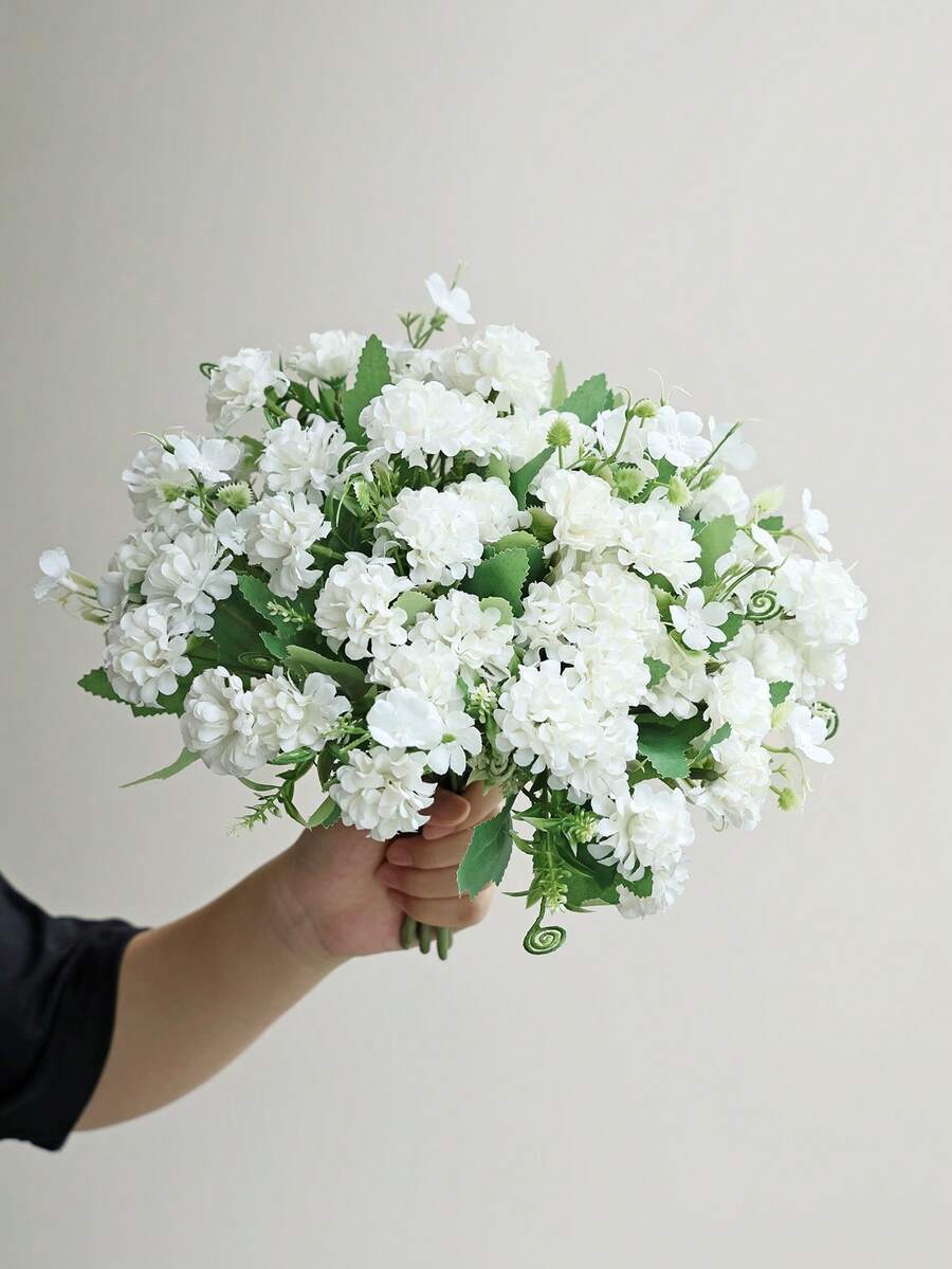 1件人造絲康乃馨花新娘花束仿真植物室內裝飾秋季裝飾人造花花園秋季裝飾中心花瓶家居新年裝飾戶外花園婚禮花束客廳DIY糖果盒花環人造植物家居裝飾 - 白色 - 查看 1