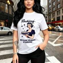 Camiseta de mujer con estampado retro estilo pin-up de chica sonriente horneando cupcakes y frase divertida "Baking Because Biking Is Wrong" - camiseta casual de manga corta, ajuste cómodo y fresco, estilo urbano y divertido - ideal para paseos por l - Blanco - Ver 7