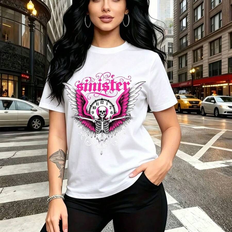 Camiseta de mujer con estampado gótico "sinister" en rosa y blanco con alas y calavera - diseño urbano con tatuajes visibles, ajuste cómodo para todo el día - ideal para paseos por la ciudad, salidas nocturnas y regalo perfecto para mamá, esposa, nov - Blanco - Ver 1