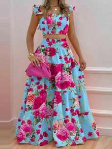 Conjunto de Dos Piezas para Mujer, Top Corto con Volantes y Falda Larga de Volantes en Capas - Fondo azul con flores rosas - Ver 1
