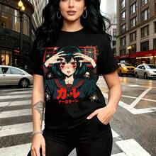 Camiseta de mujer con estampado de chica anime estilo marinero con cabello turquesa y expresión dramática, detalles en rojo y texto japonés - camiseta casual de manga corta con ajuste cómodo y moderno, ideal para paseos urbanos y salidas diarias - re - Negro - Ver 1