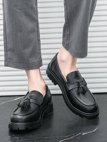 男士黑色流蘇厚底樂福鞋,套腳商務休閒鞋,增高百搭鬆弛感鞋款,通勤男士黑色皮鞋,軟底防滑皮鞋 - 黑色 - 查看 9