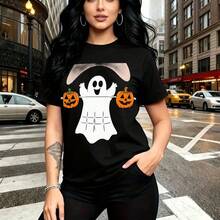 Camiseta de mujer con estampado festivo de Halloween featuring fantasma blanco asombrado y calabazas naranjas sonrientes - diseño divertido y moderno, ajuste cómodo y casual, estilo urbano perfecto para calles de la ciudad - ideal para fiestas de oto - Negro - Ver 9