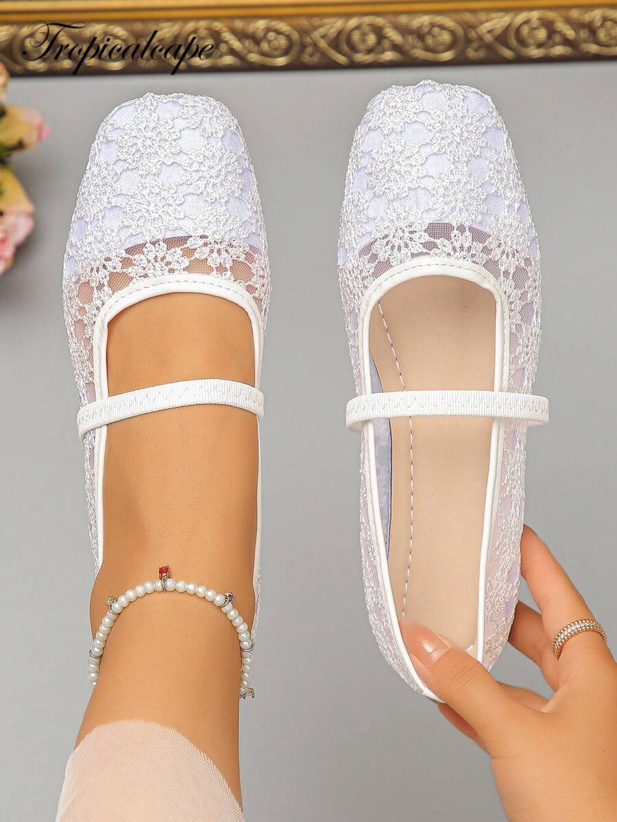 1雙方頭刺繡鏤空鞋面田園風透氣舒適軟底一腳蹬女鞋優雅女鞋