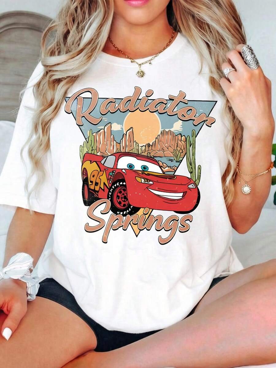 Disney Genuine License, Retro Car Story Theme T-Shirt, Lightning McQueen Pattern T-Shirt, Disney Movie Retro T-Shirt, Fan Gift For All Ages, Cartoon Shirt, 100% Cotton High Quality T-Shirt, Fitted T-Shirt, Unisex, Excellent Gift, Free Of Charge. - 白色 - 查看 1