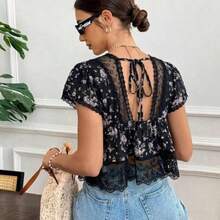 Camisa casual de mujer con estampado floral diminuto y mangas cortas - Negro01 - Ver 1