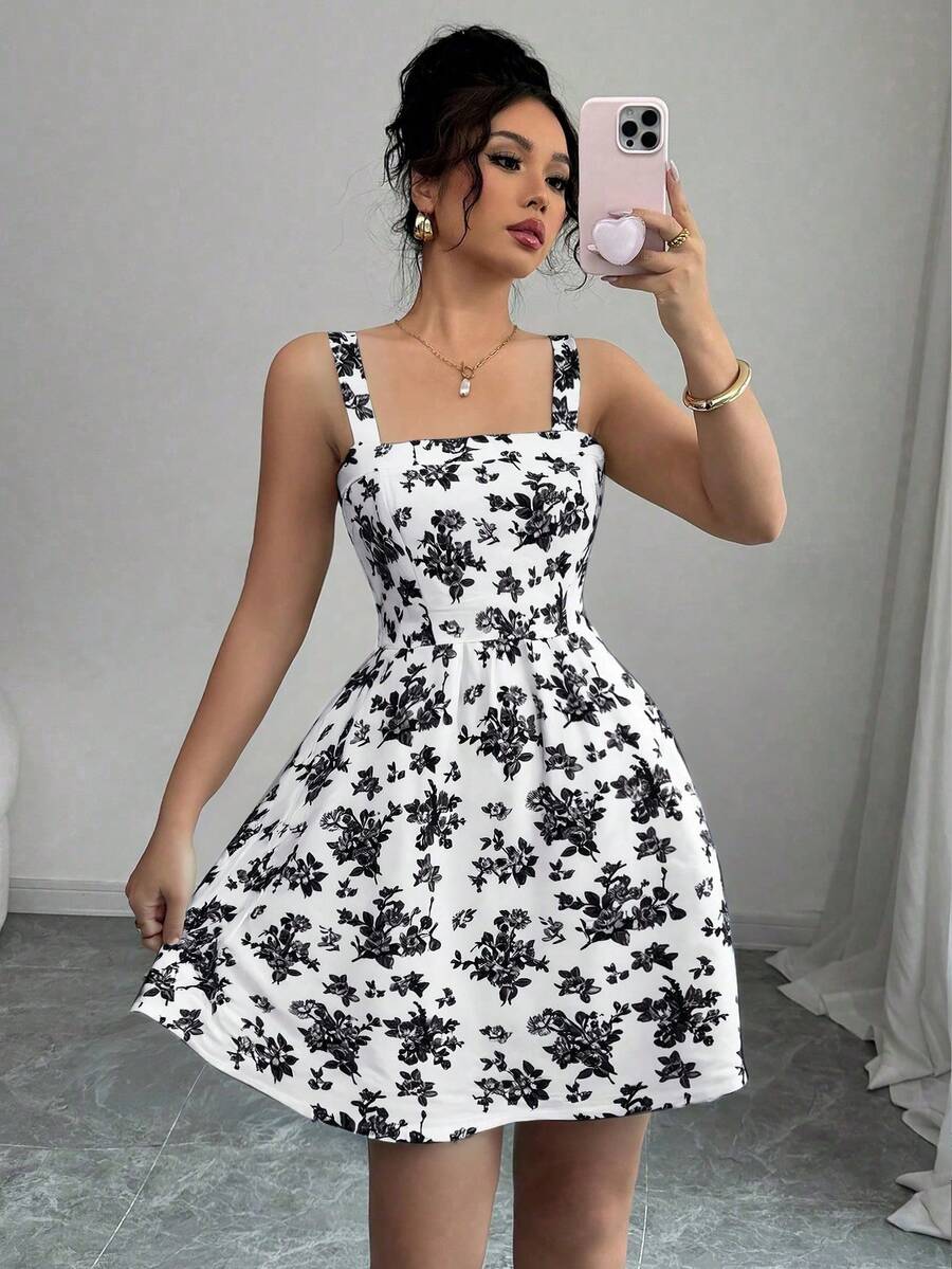 Vestido corto de verano de mujer con escote cuadrado, tirantes finos y cintura ceñida en estilo A-line con estampado floral diminuto - Negro - Ver 1