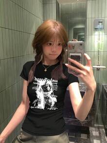 American Retro Portrait & Letter Print Slim Fit Crew Neck T-Shirt For Women, Short Sleeve, Black Casual - Black - View 2