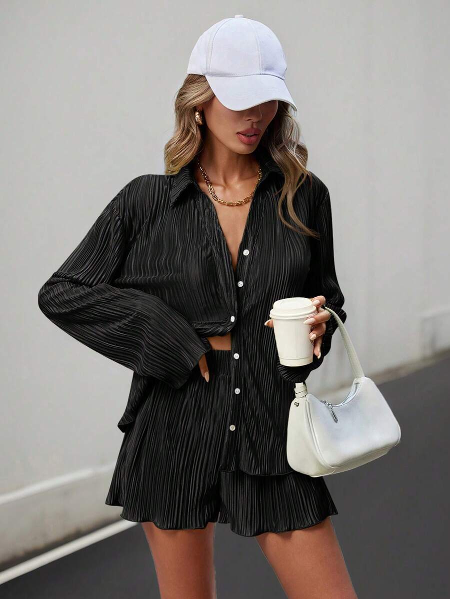 2026 Conjunto de dos piezas para mujeres, casual, con camisa de manga larga y shorts en unicolor y estilo sencillo para la temporada de primavera/verano - Negro - Ver 1