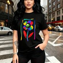 Camiseta de mujer con estampado de flor arcoíris vibrante y marco colorido - camiseta casual de manga corta, ajuste cómodo y estilo urbano moderno - ideal para paseos por la ciudad, tardes de verano y regalo perfecto para mamá, esposa, novia, hermana - Negro - Ver 10