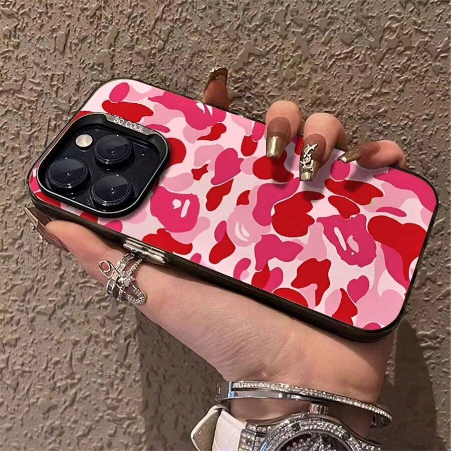 1 Piece Fashion Phone Case. Does Not Include Lanyard Or Stand. 1 Unit Of Anti-Scratch Silicone Phone Case, Silver Hard Shell With Black Lettering, Simple And Personalized, Compatible With 16/15/14/13/12/11/8/Pro/Pro/Plus/Xs/XS/X, Camera Lens Protection, Anti-Slip, Anti-Drop, Anti-Shock, Drop Prevention, Pink Color. - 黑色 - 查看 1